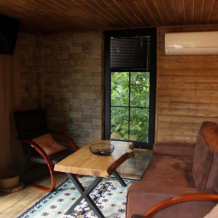Woodpecker Georgia Hotel บาทูมิ ภายนอก รูปภาพ