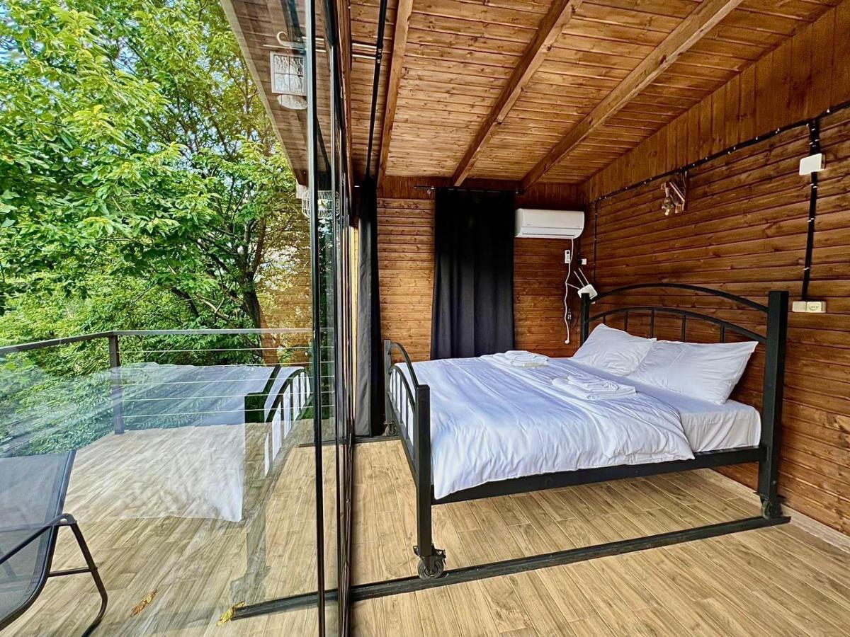 Woodpecker Georgia Hotel บาทูมิ ภายนอก รูปภาพ