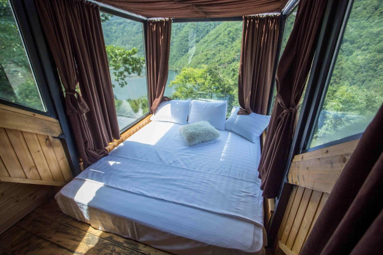 Woodpecker Georgia Hotel บาทูมิ ภายนอก รูปภาพ
