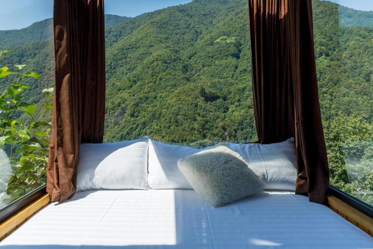 Woodpecker Georgia Hotel บาทูมิ ภายนอก รูปภาพ