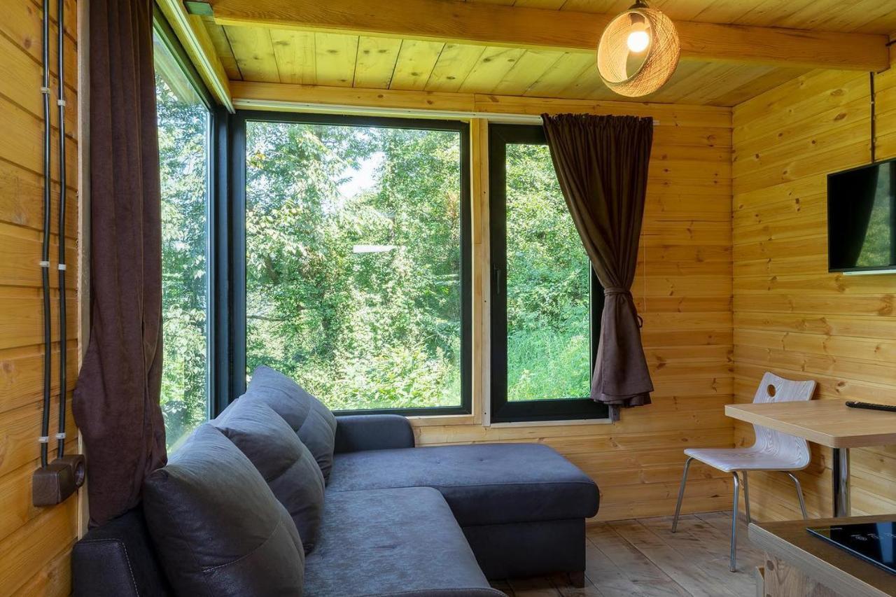 Woodpecker Georgia Hotel บาทูมิ ภายนอก รูปภาพ