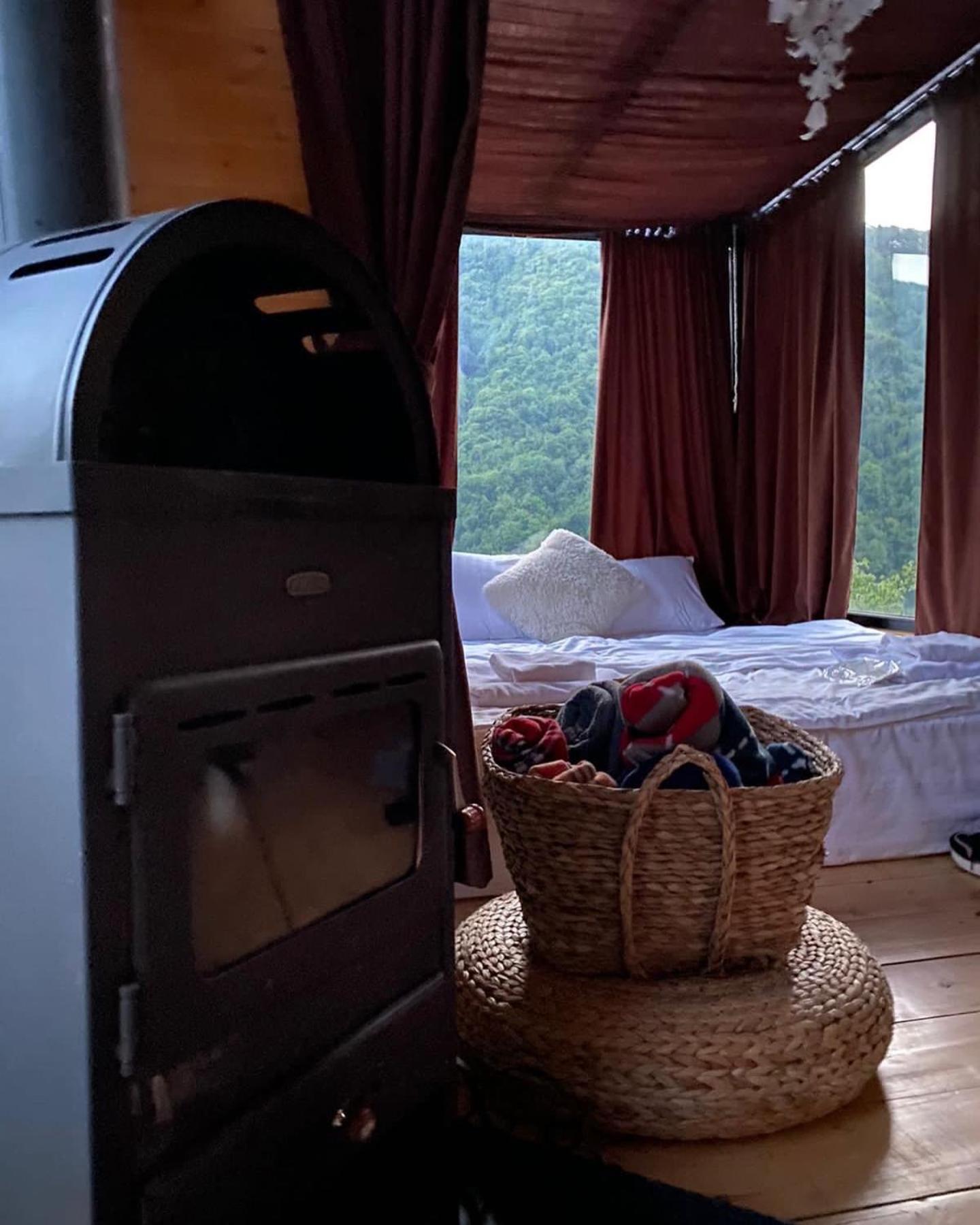 Woodpecker Georgia Hotel บาทูมิ ภายนอก รูปภาพ
