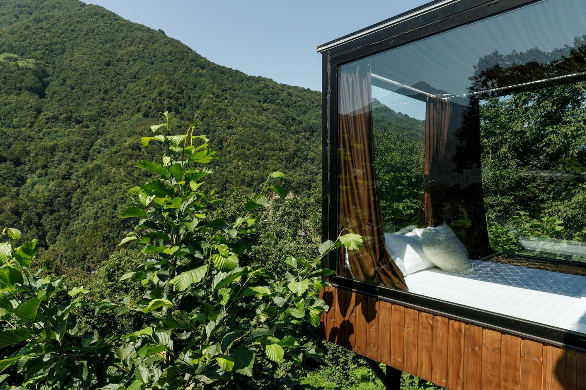 Woodpecker Georgia Hotel บาทูมิ ภายนอก รูปภาพ