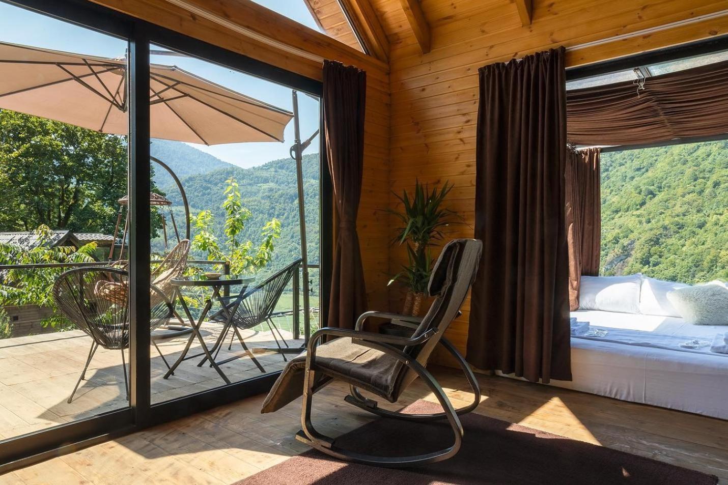 Woodpecker Georgia Hotel บาทูมิ ภายนอก รูปภาพ