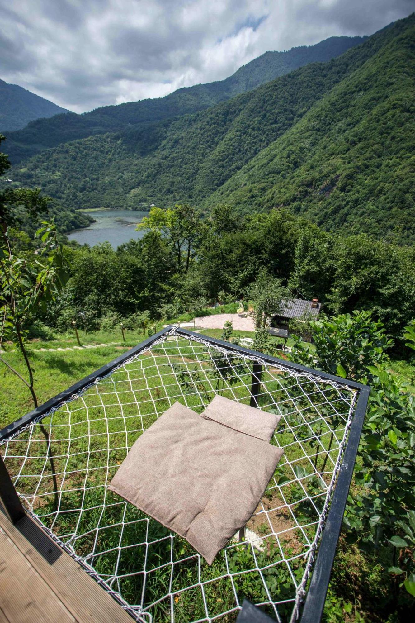 Woodpecker Georgia Hotel บาทูมิ ภายนอก รูปภาพ